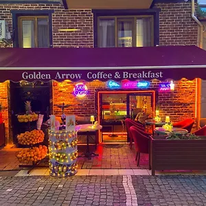 Golden Arrow Old Стамбул